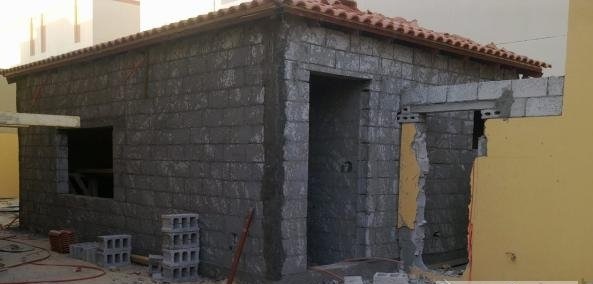 بناء ملاحق ومجالس