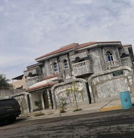 ترميم وصيانة المباني